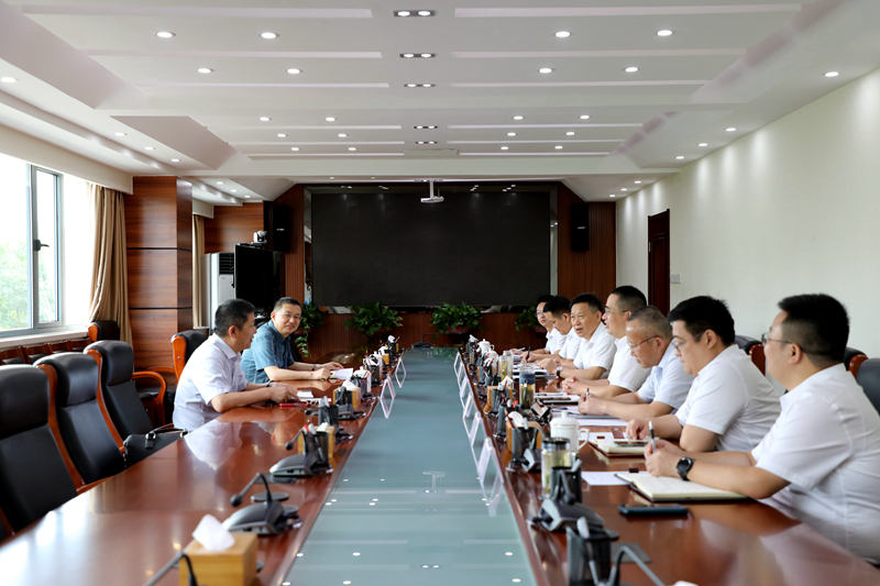建工控股黨委委員、總會計師王淑德赴公司調(diào)研 - 副本